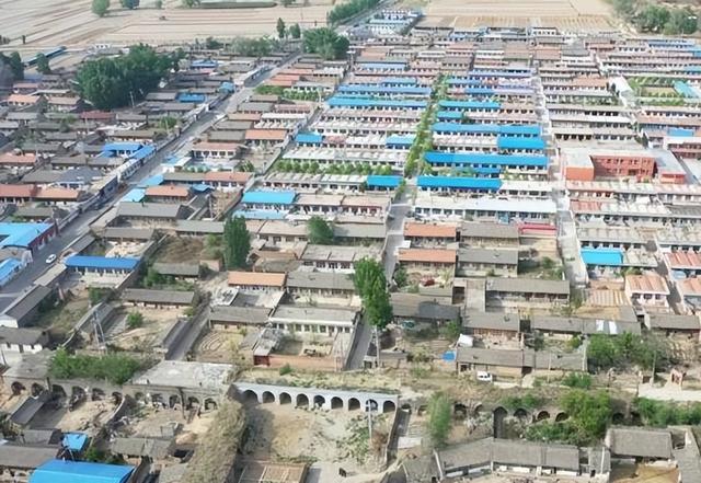 李銮宣传记（九）乐善好施为乡民，仁心厚德润桑梓